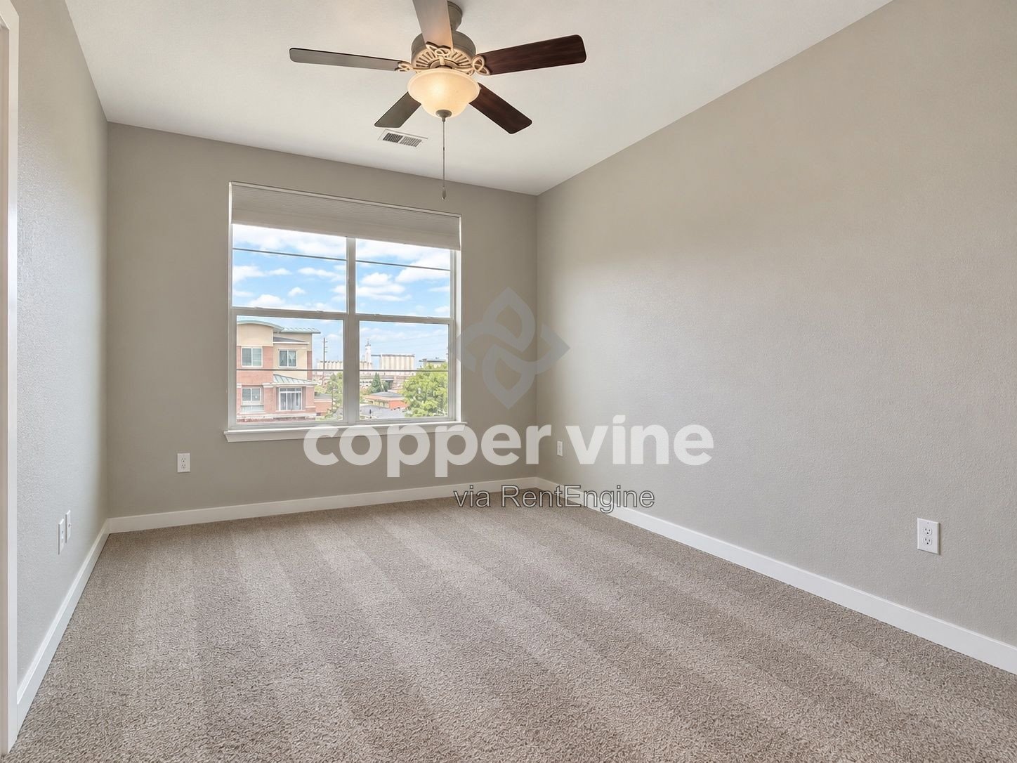 ** Move In Special: $500 Off First Month's Rent!**
Spacious 2BR Condo with Detached Garage, Pool, and Convenient Light Rail Access property image
