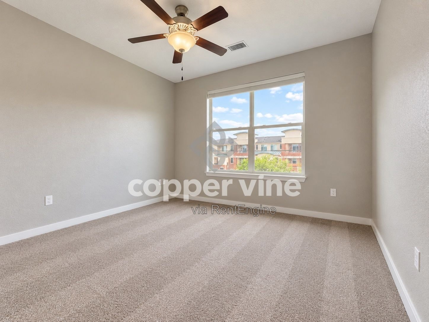 ** Move In Special: $500 Off First Month's Rent!**
Spacious 2BR Condo with Detached Garage, Pool, and Convenient Light Rail Access property image
