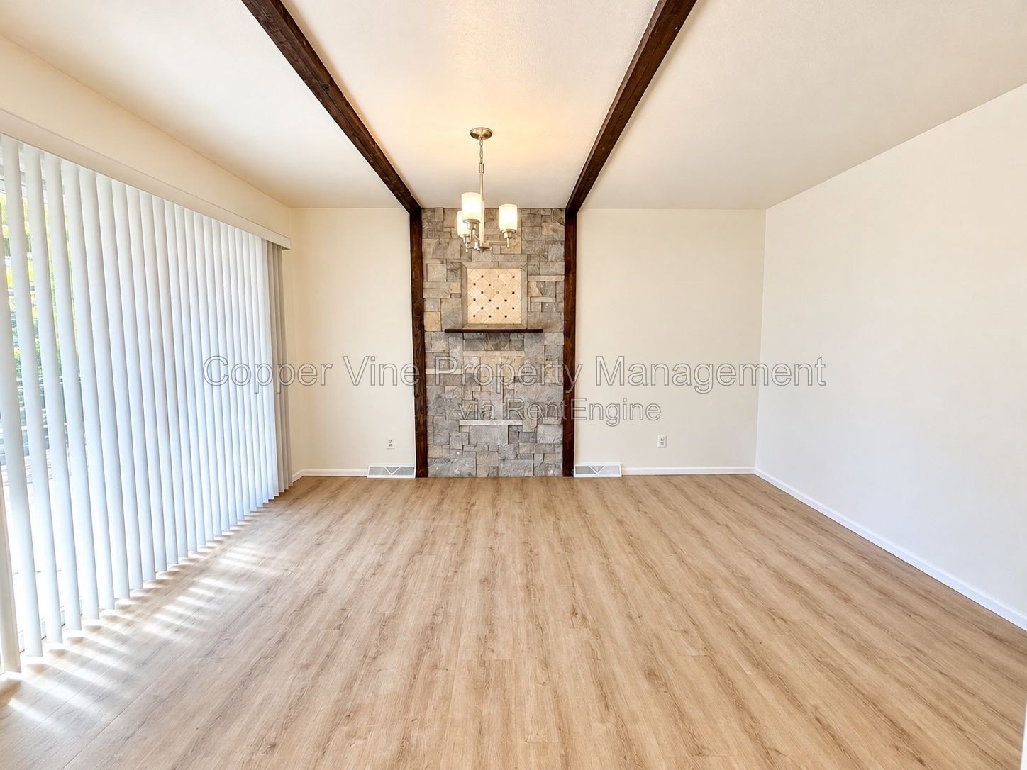 Charming 3-Bedroom Retreat in Broomfield – Ideal Comfort in 2096 Sq Ft! property image