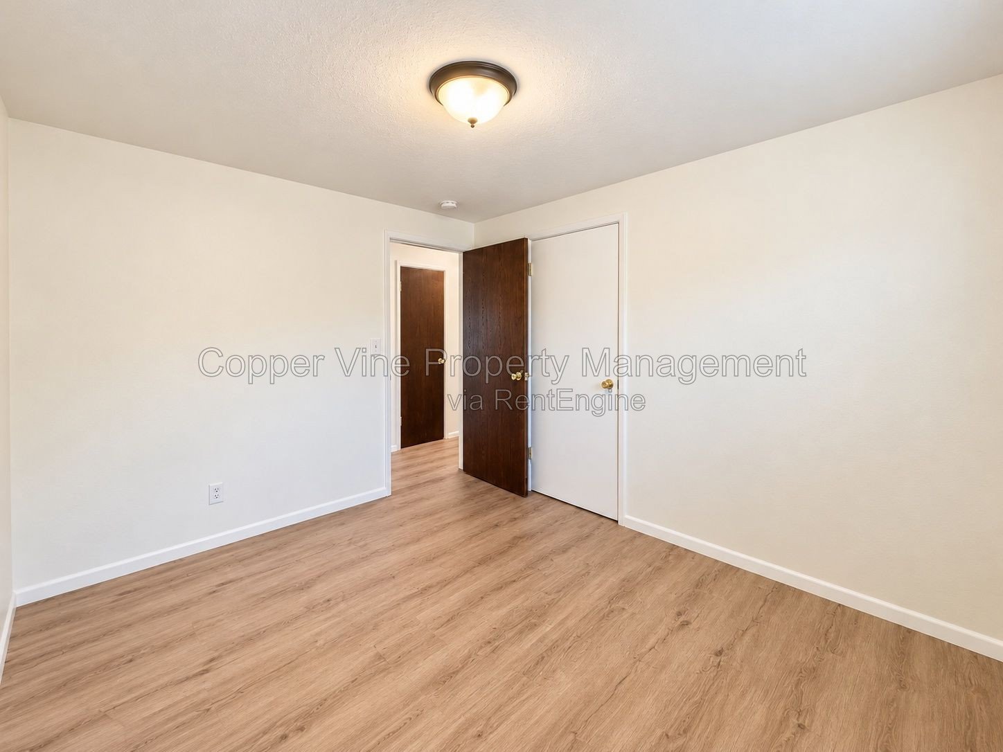 Charming 3-Bedroom Retreat in Broomfield – Ideal Comfort in 2096 Sq Ft! property image