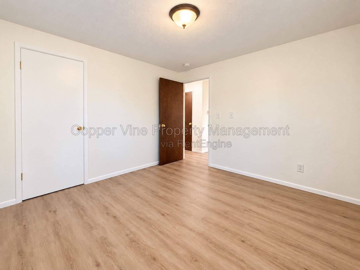 Charming 3-Bedroom Retreat in Broomfield – Ideal Comfort in 2096 Sq Ft! property image