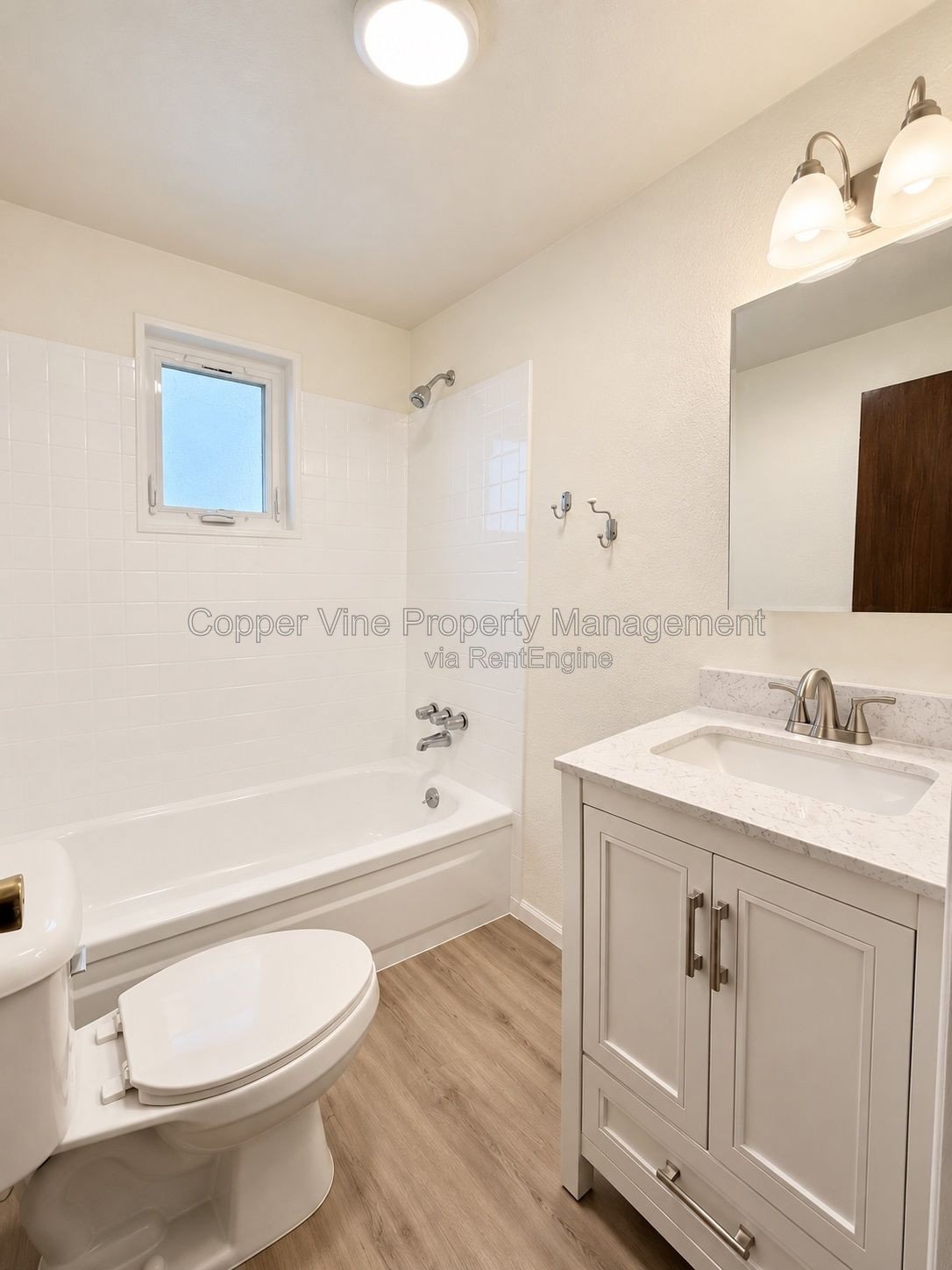 Charming 3-Bedroom Retreat in Broomfield – Ideal Comfort in 2096 Sq Ft! property image