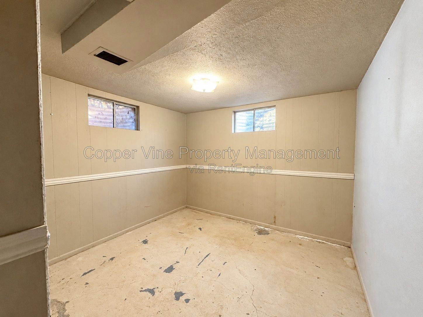 Charming 3-Bedroom Retreat in Broomfield – Ideal Comfort in 2096 Sq Ft! property image